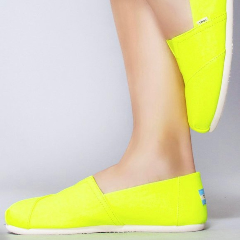 NIB Toms Alpargata Vivid Canvas Slip On Flats Loafers Neon Yellow 8.5 39 - Picture 11 of 12